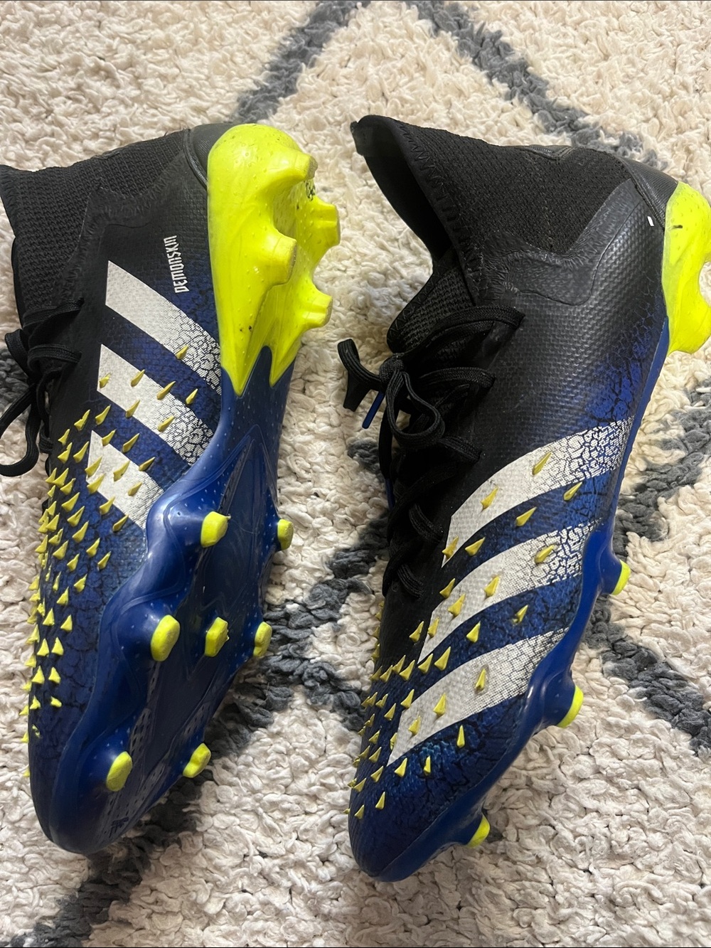 adidas Predator Black Blue Yellow Spiked outdoor Soccer Cleats with demonskin - Picture 3 of 4